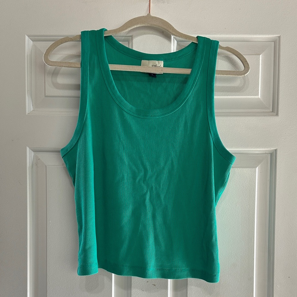 Universal Thread ribbed tank